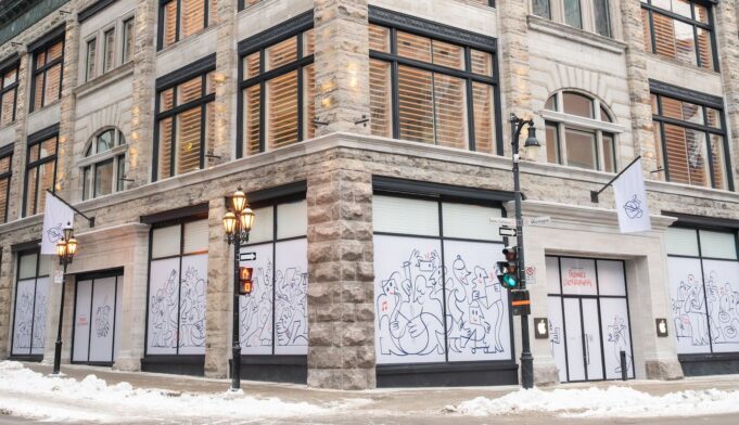 Apple stěhuje svou prodejnu do centra Montrealu, která by se měla otevřít v pátek 16. ledna