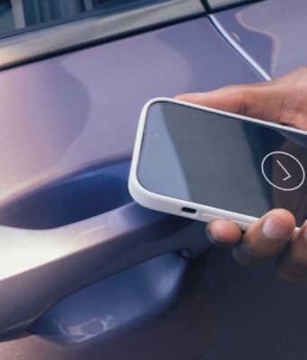 Podpora funkce Apple Car Keys se zřejmě objeví v budoucích vozidlech indického výrobce Mahindra