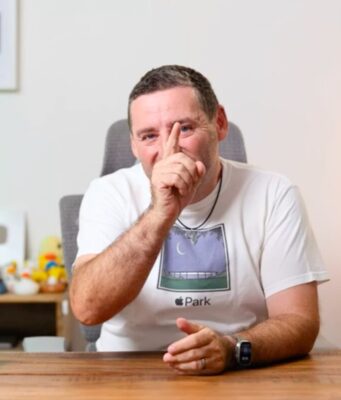 Jan Březina – Shokz OpenDots Air vs OpenDots 2. Jak vybrat otevřená sluchátka? (Alisczech vol. 1360)