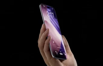 iPhone 2028: Apple chystá výrazné změny displeje, čip i 200Mpx teleobjektiv