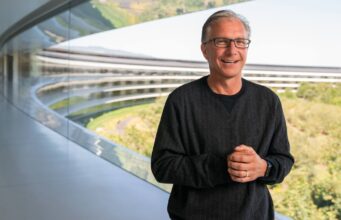 Greg Joswiak: Apple Intelligence je určena pro „běžné lidi“, nikoli pro „šílené radikály“